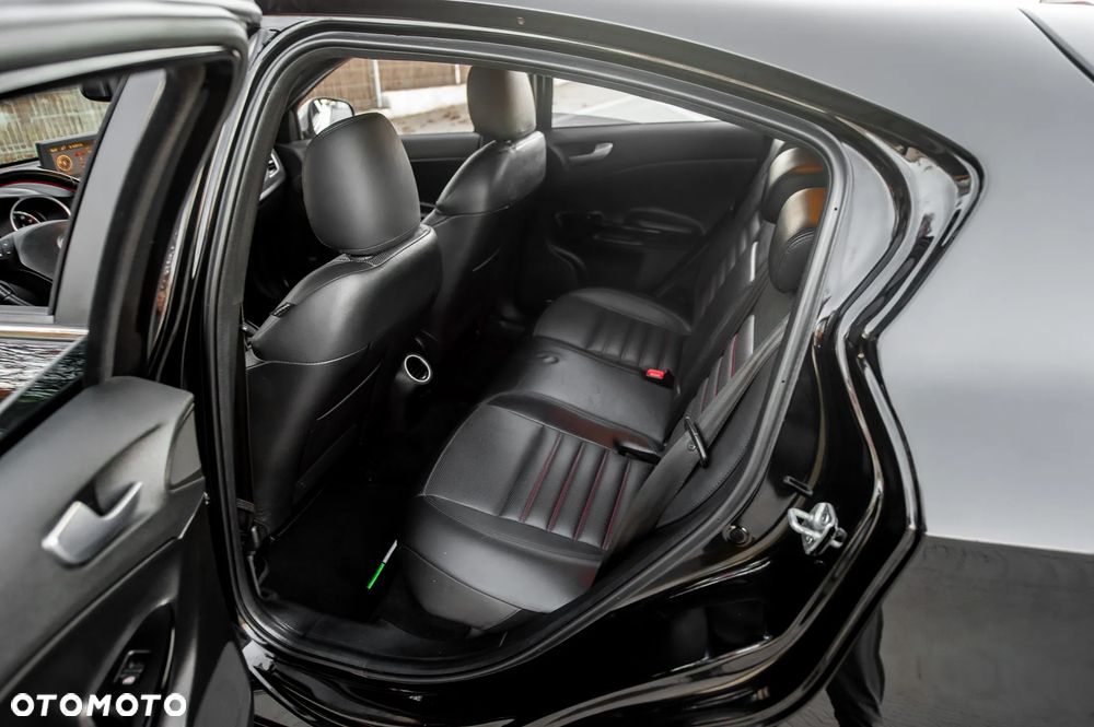 Alfa Romeo Giulietta 1750 TBi Quadrifoglio Verde - 18
