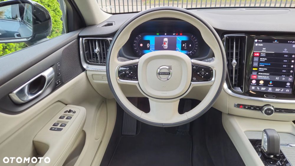 Volvo V60 B3 B Plus Dark - 15
