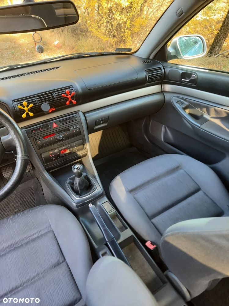 Audi A4 Limousine 1.6 - 26