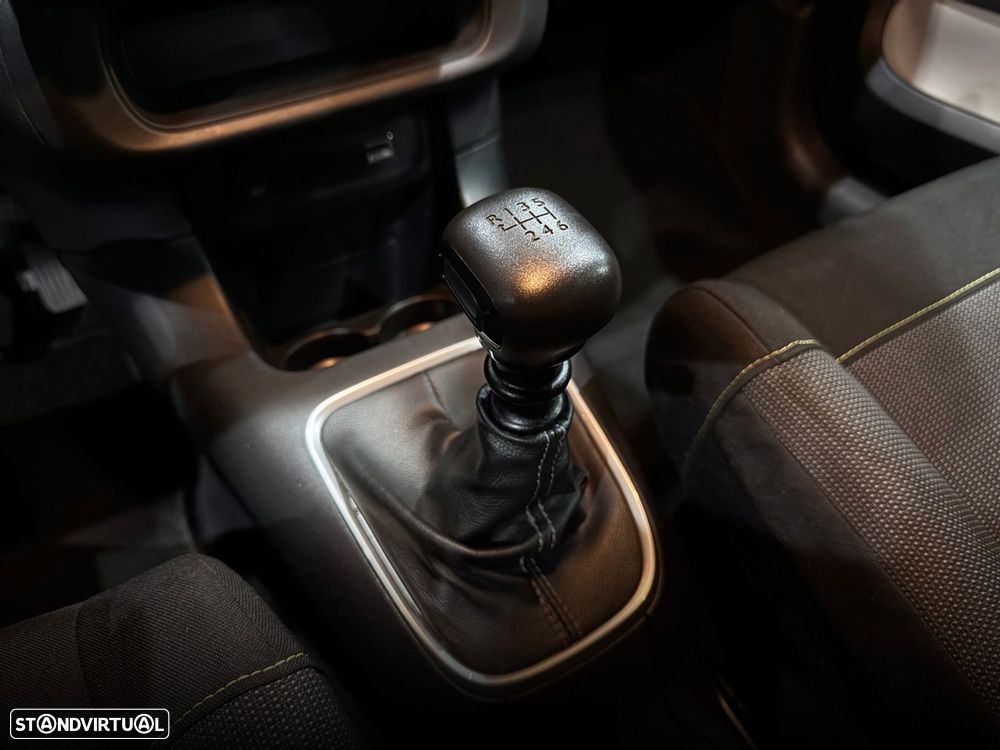 Citroën C3 1.2 PureTech Shine - 25