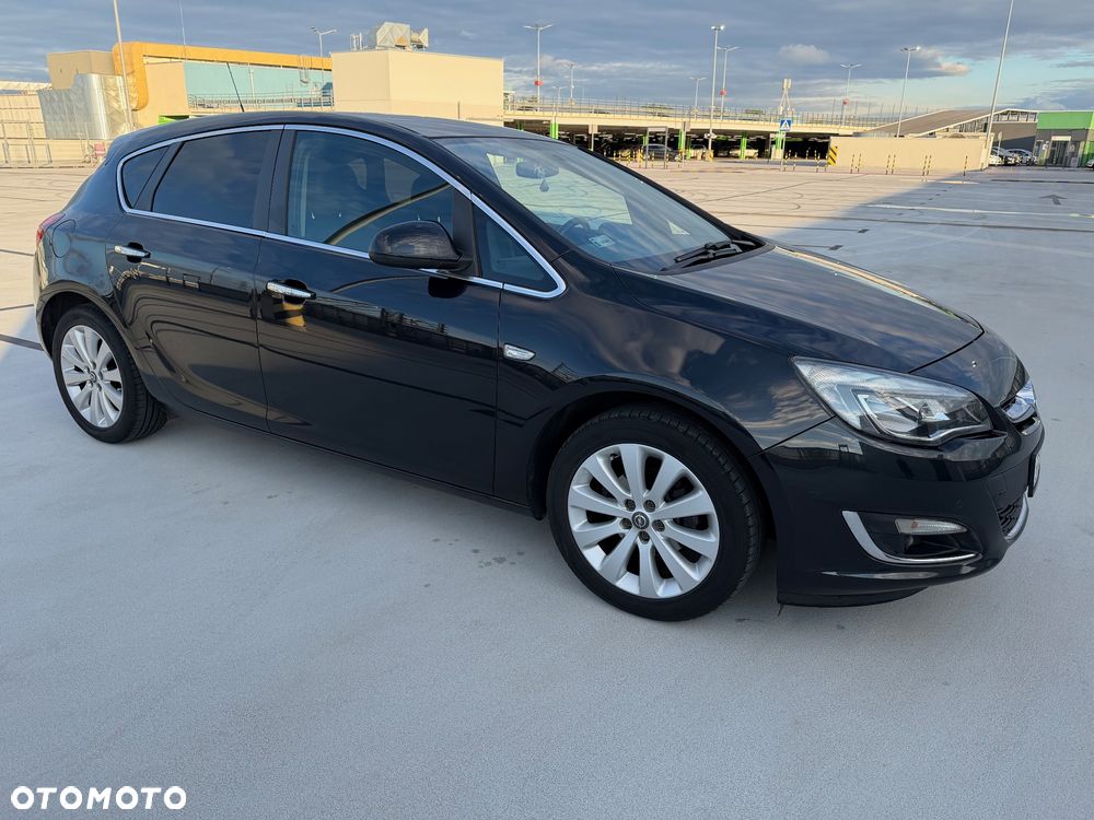 Opel Astra 1.4 T Cosmo - 14