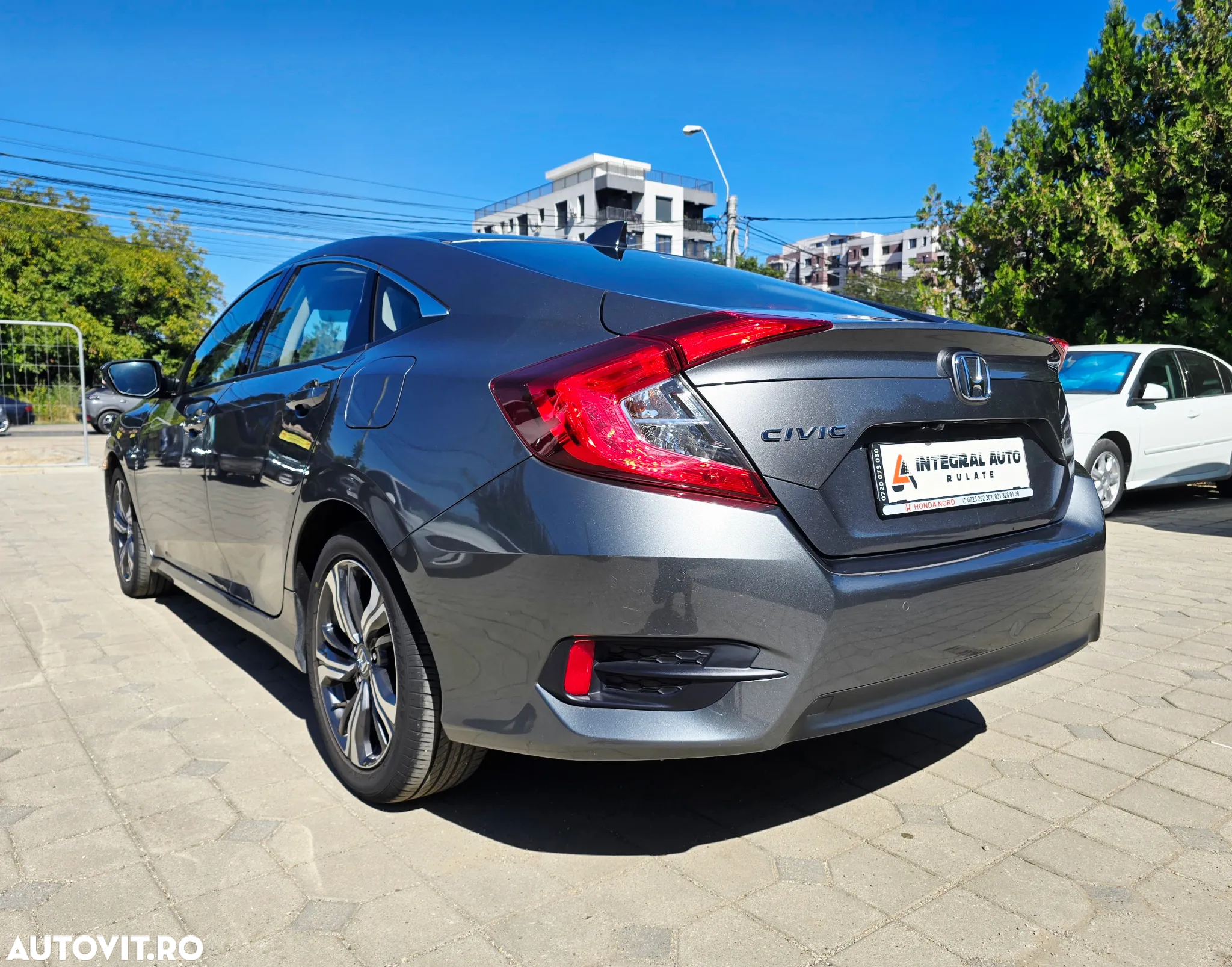 Honda Civic Sedan 1.5 VTEC Turbo Elegance Navi - 4