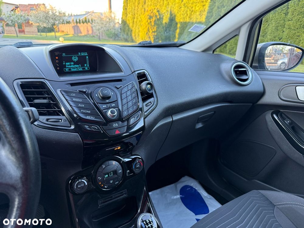 Ford Fiesta 1.5 TDCi St&St SYNC Edition - 32