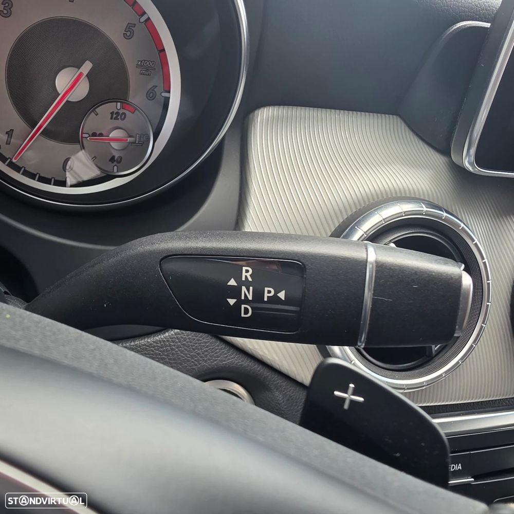 Mercedes-Benz CLA 220 - 7