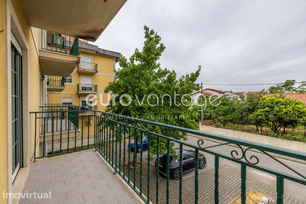 Apartamento T3 c/ Sótão & Parqueamento | Telheiro, Leiria - Grande imagem: 2/31
