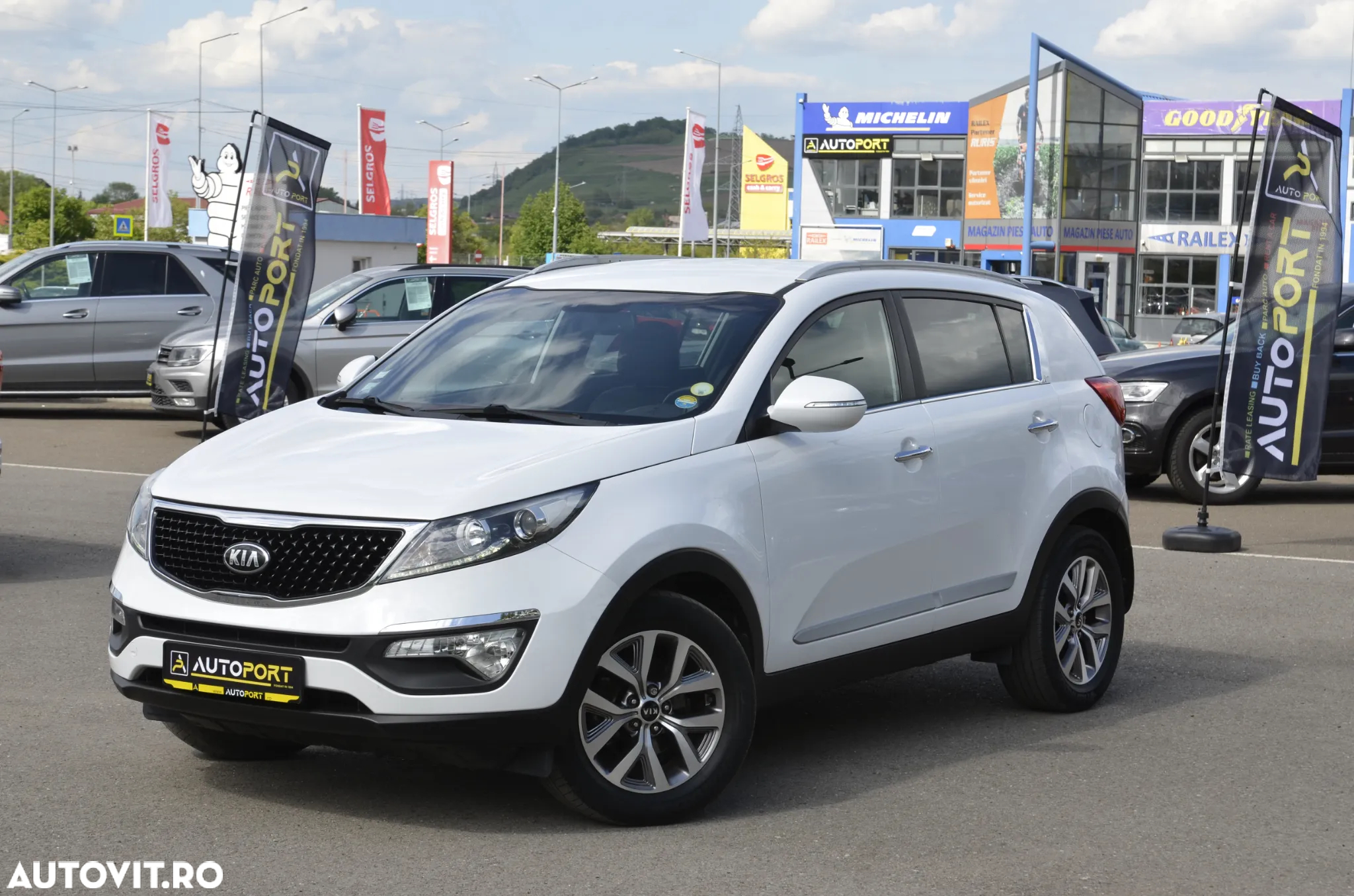 Kia Sportage 1.7 CRDI 2WD ISG Attract - 2