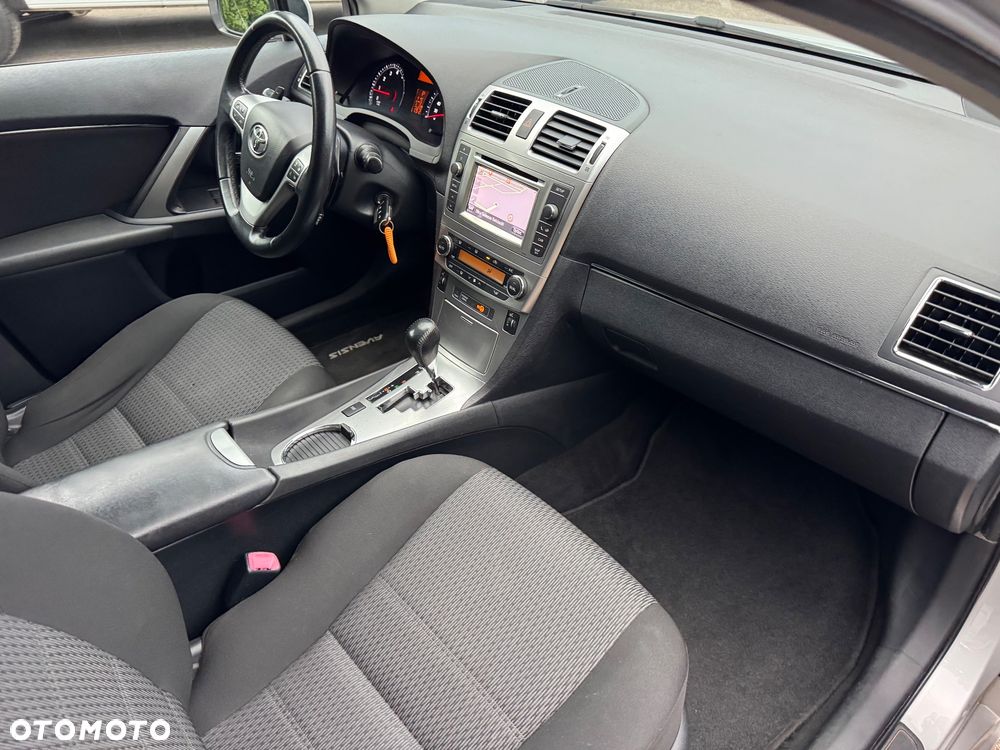 Toyota Avensis Touring Sports 1.8 Multidrive S Business Edition - 10