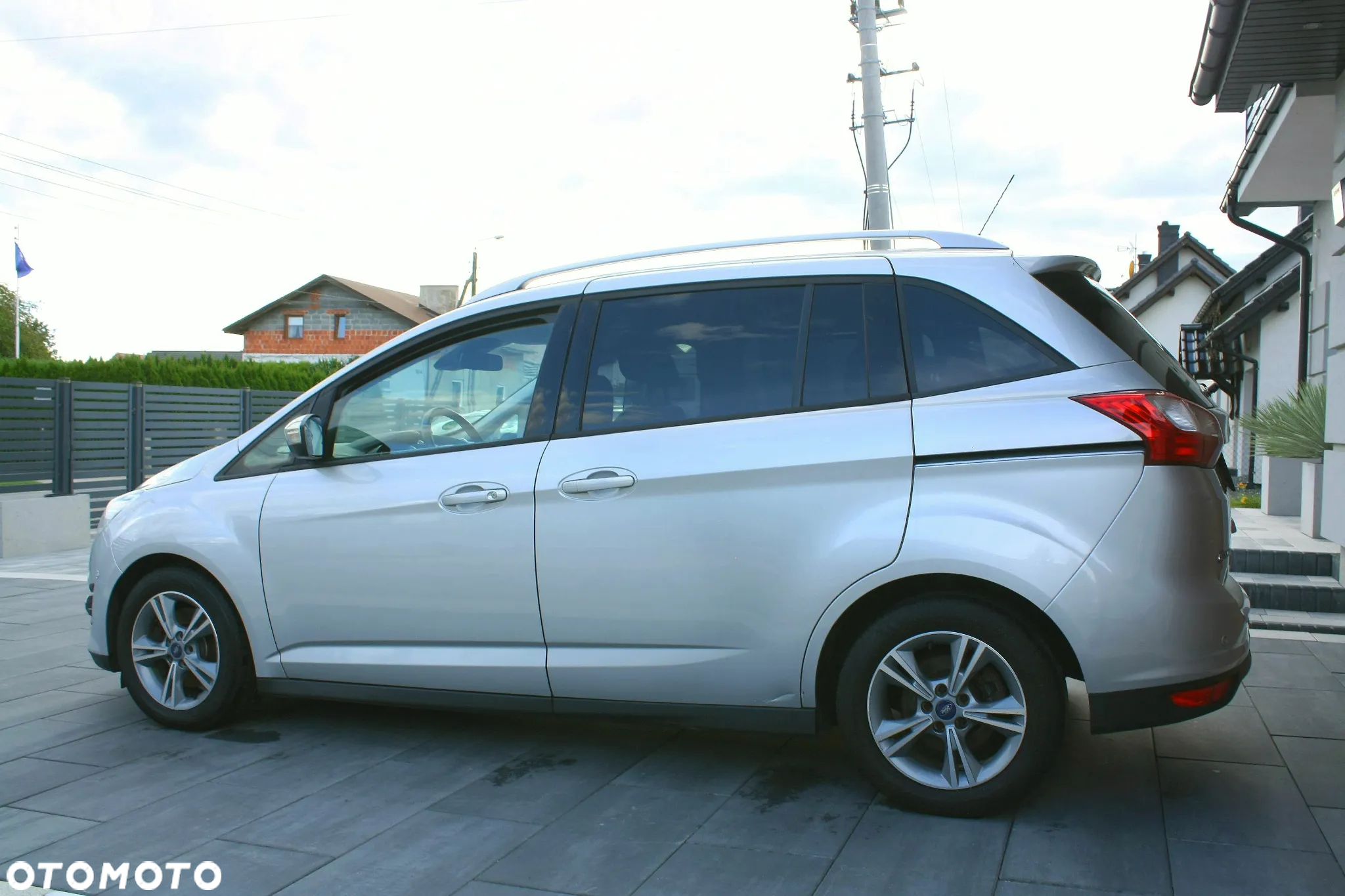 Ford Grand C-MAX 1.6 TDCi Start-Stop-System SYNC Edition - 14