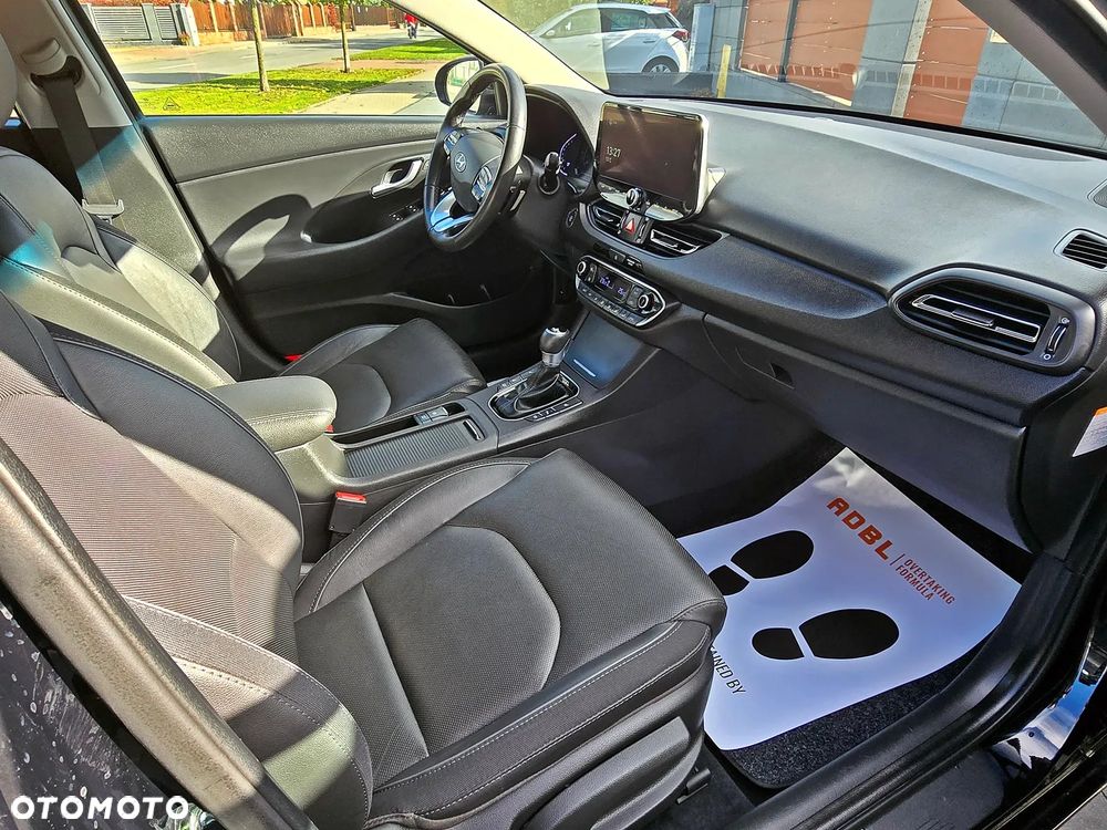 Hyundai i30 1.5 T-GDI 48V-Hybrid DCT EDITION 30+ - 19