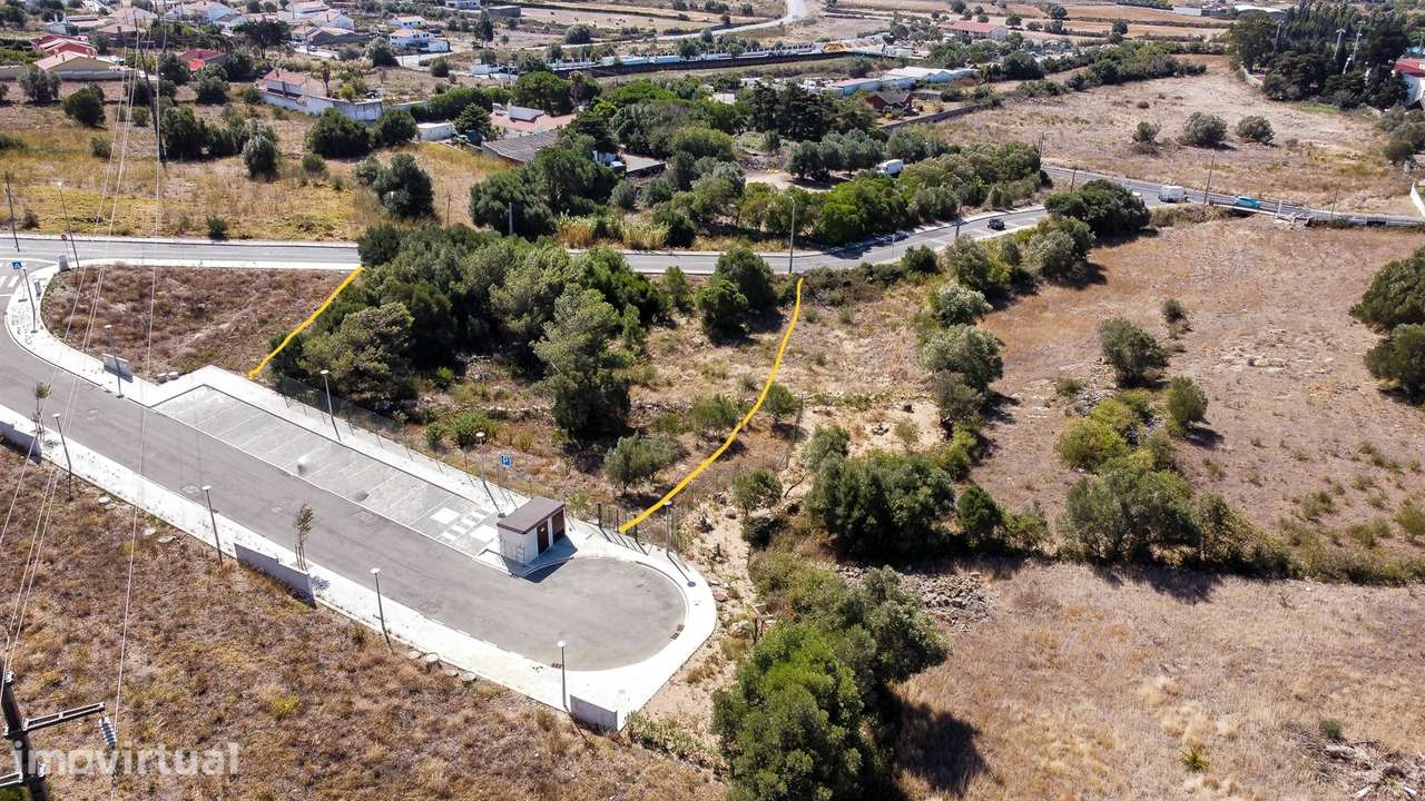 Lote de terreno com 1105m2 e projeto aprovado para 3 moradias, em São - Grande imagem: 3/12