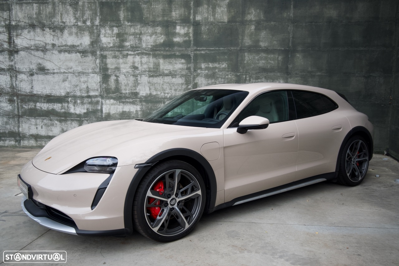 Porsche Taycan Cross Turismo 4S - 5
