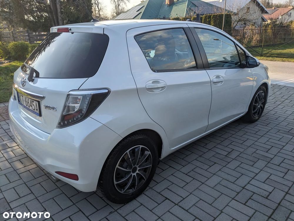 Toyota Yaris 1.4 D-4D Executive - 5
