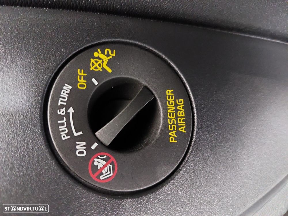 Volvo XC 40 1.5 T5 PHEV Momentum Plus - 52