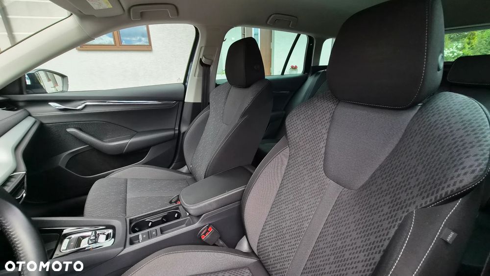 Skoda Octavia 2.0 TDI 4x4 Style DSG - 10