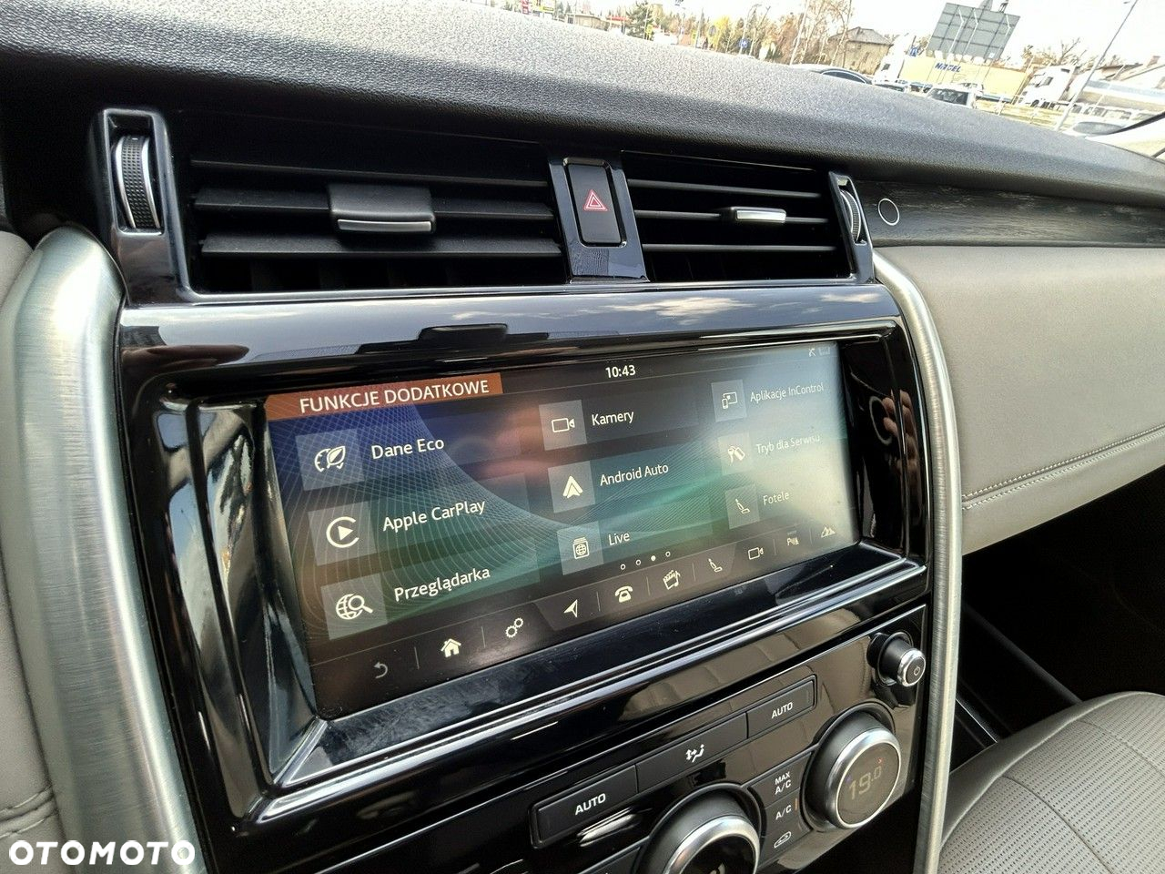 Land Rover Discovery V 3.0 Si6 HSE Luxury - 21