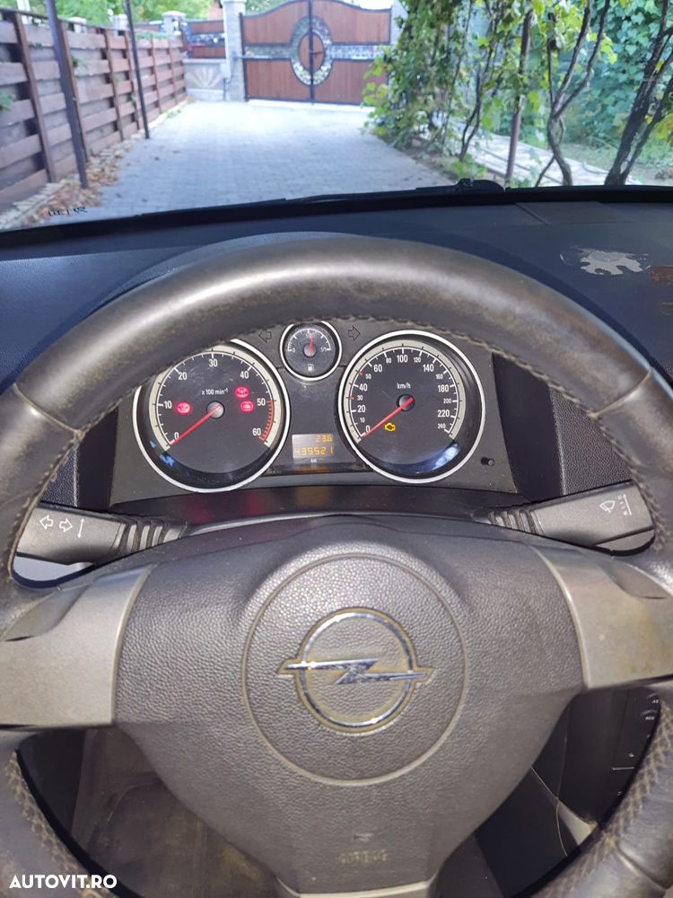 Opel Astra - 2