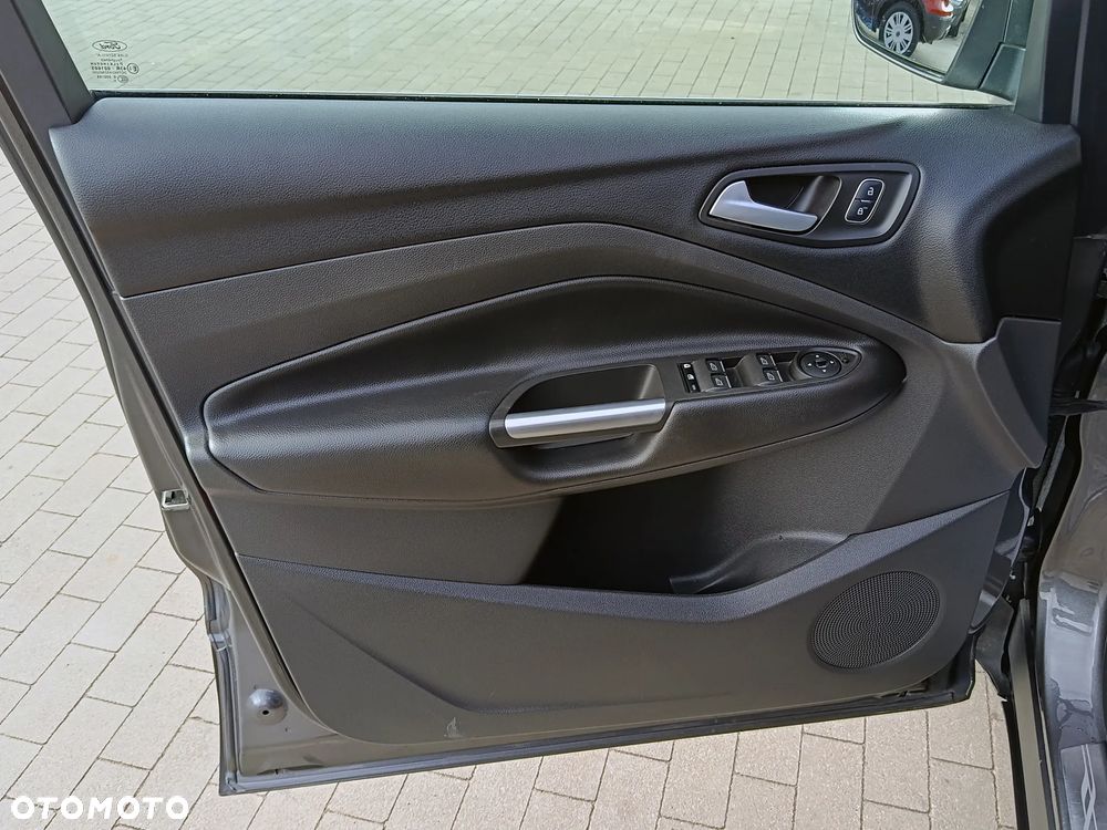 Ford Kuga - 20