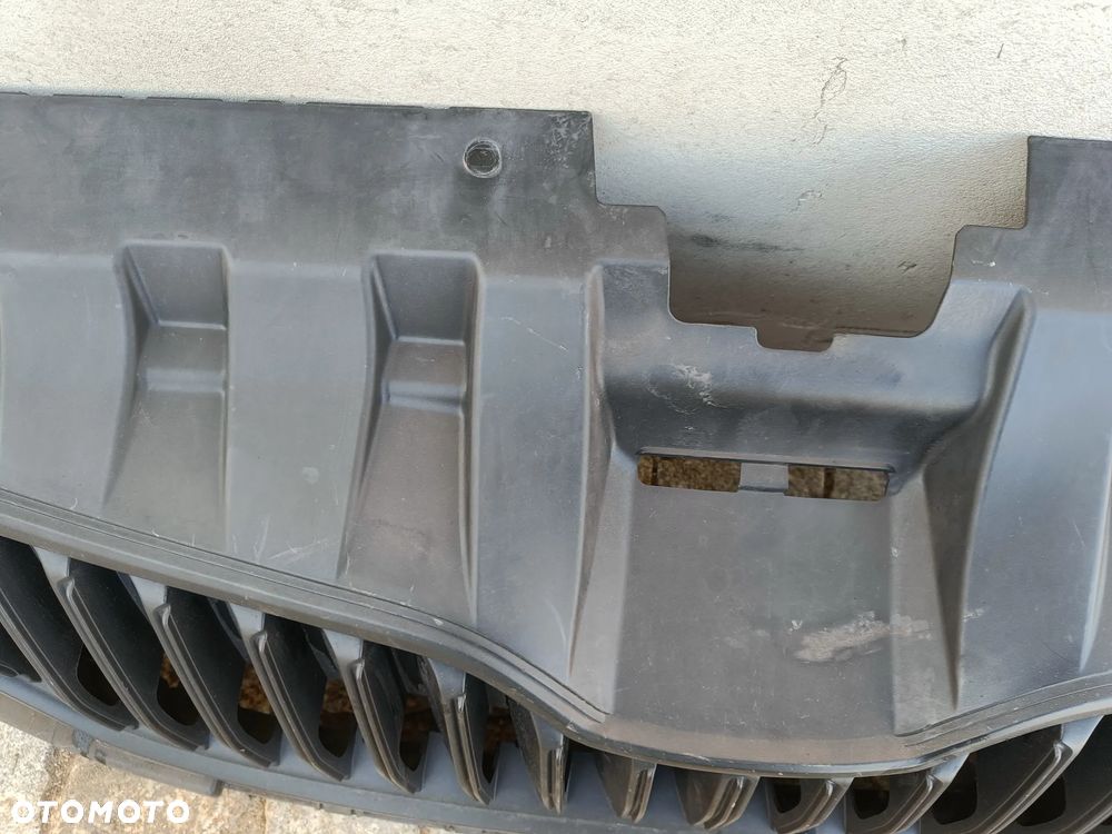 Grill Skoda Fabia 3 III Atrapa Chłodnicy Kratka  6V0853653A - 3
