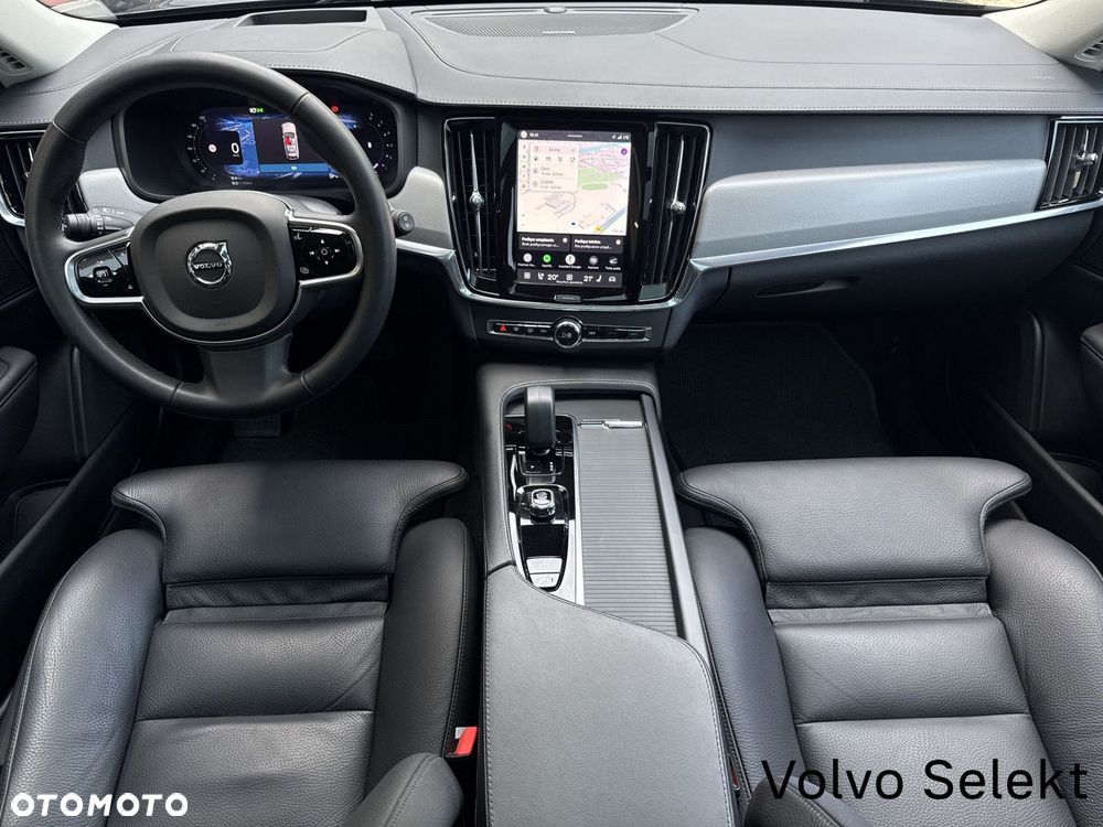 Volvo V90 Cross Country - 26