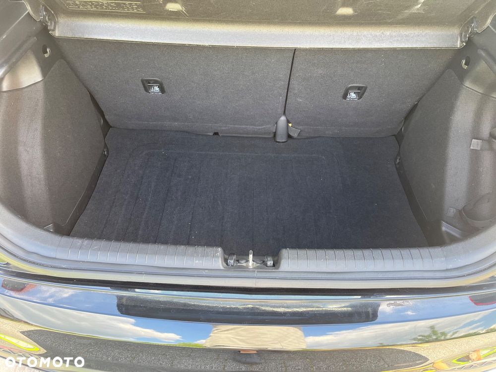 Hyundai i20 1.2 Select - 27