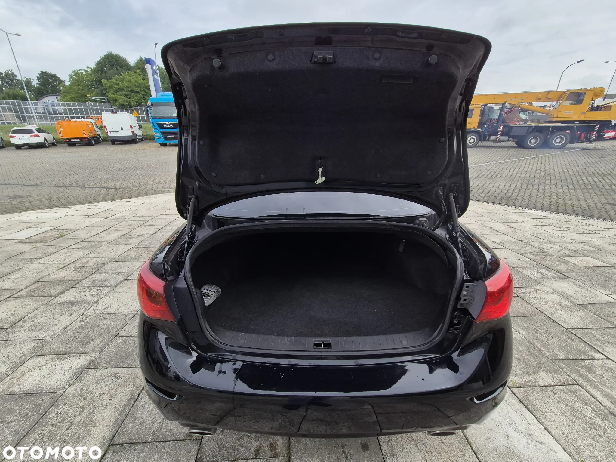 Infiniti Q50 2.2d Premium - 22