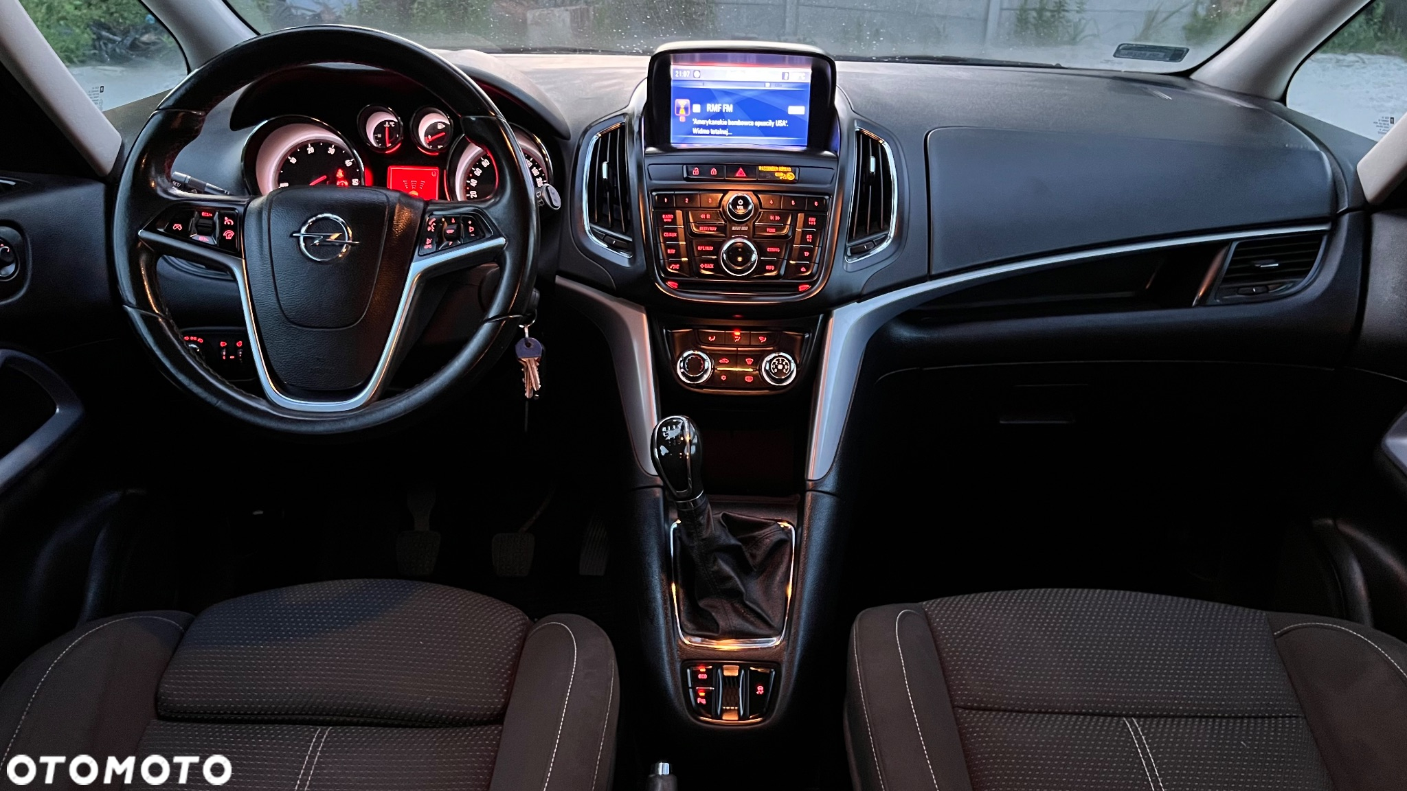 Opel Zafira - 9