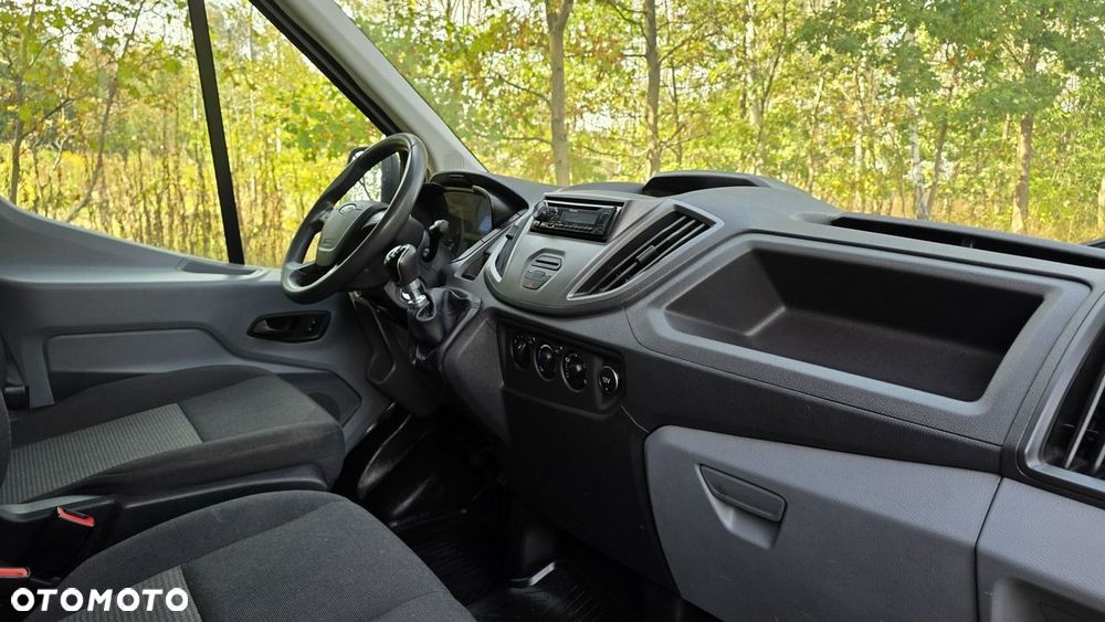 Ford Transit - 17
