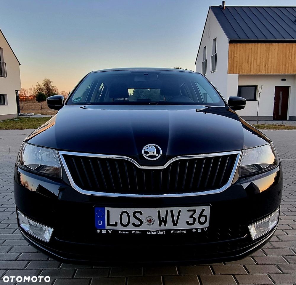 Skoda RAPID 1.6 TDI DSG Ambition - 2