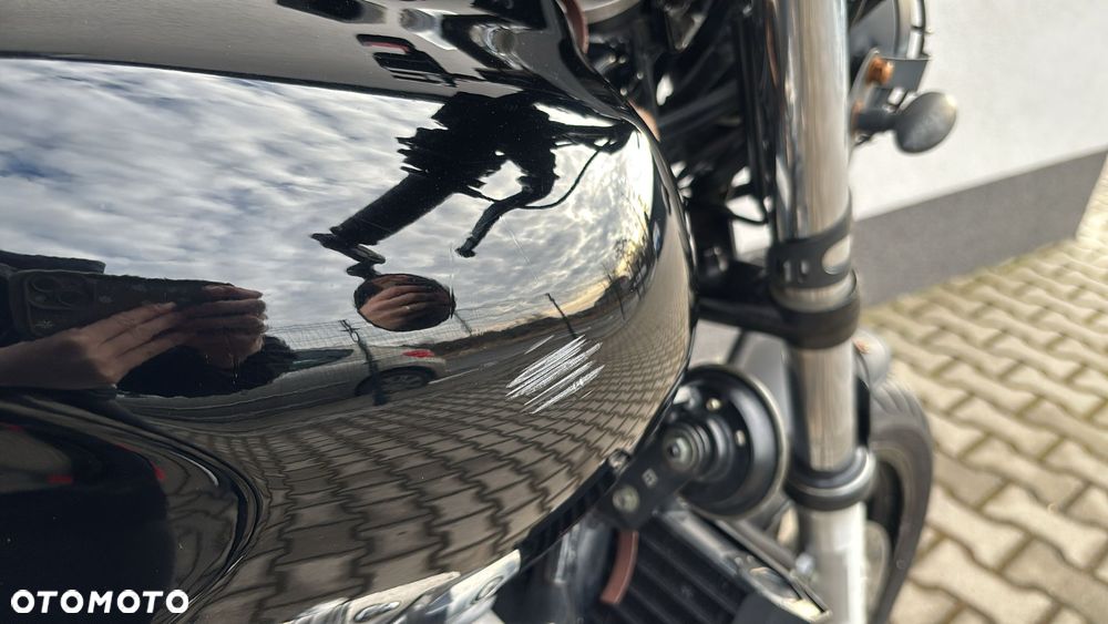 Yamaha XJR - 8