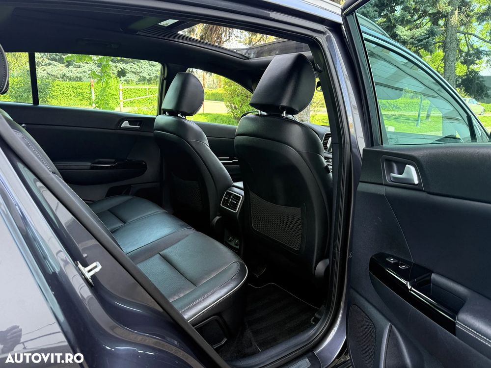 Kia Sportage 2,0 CRDI AWD Aut. GT Line - 7