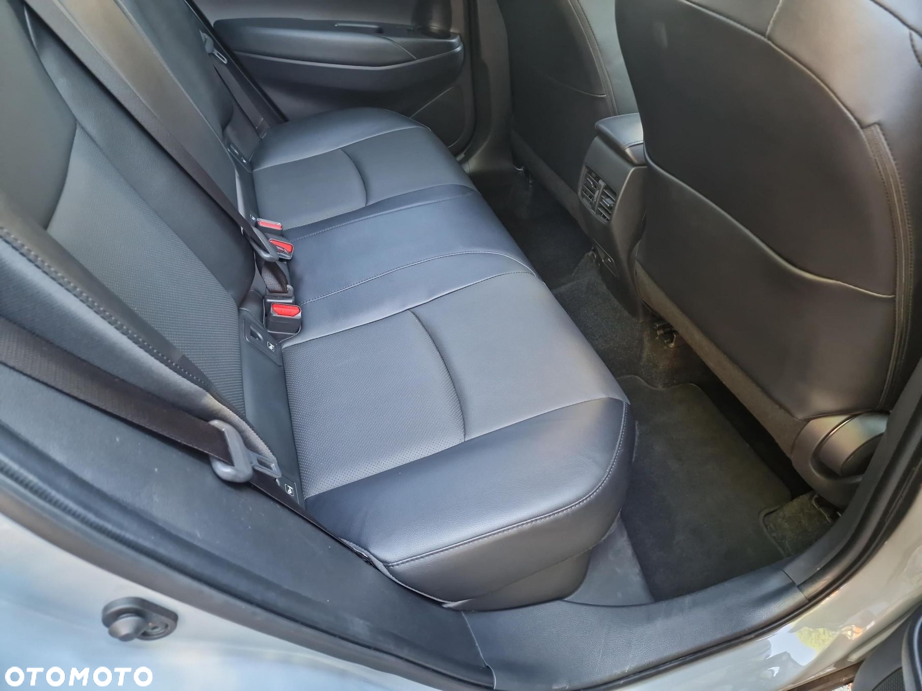 Toyota Corolla Cross - 14