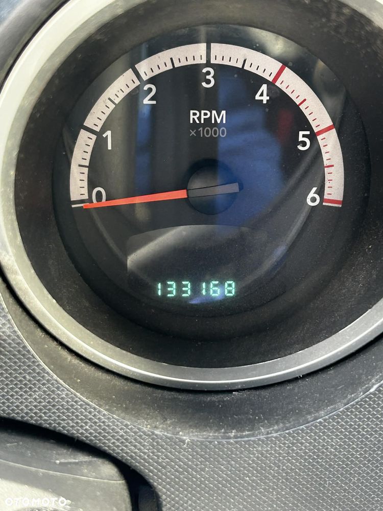 Dodge Nitro 2.8 CRD SE - 22