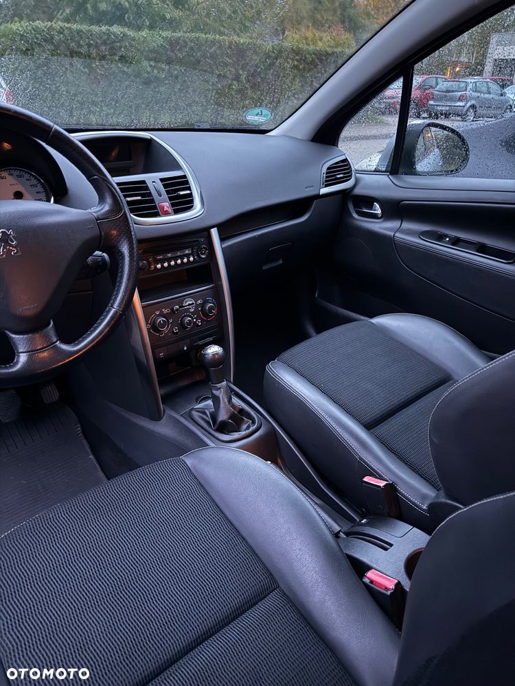 Peugeot 207 120 Premium - 21