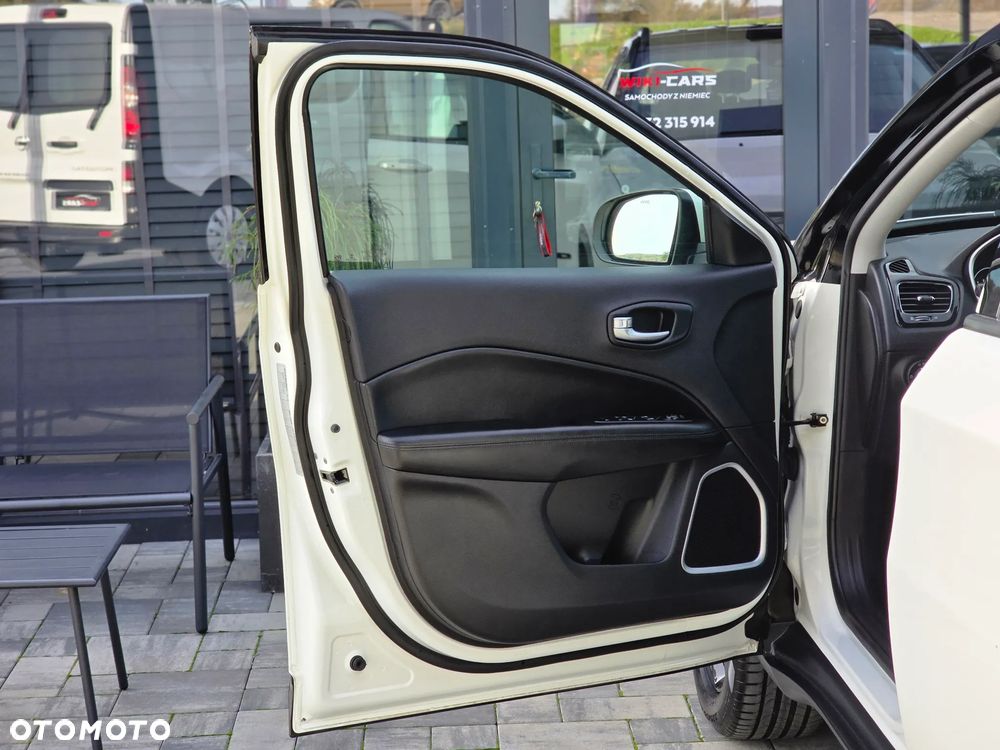 Jeep Compass 1.4 MultiAir Limited - 36