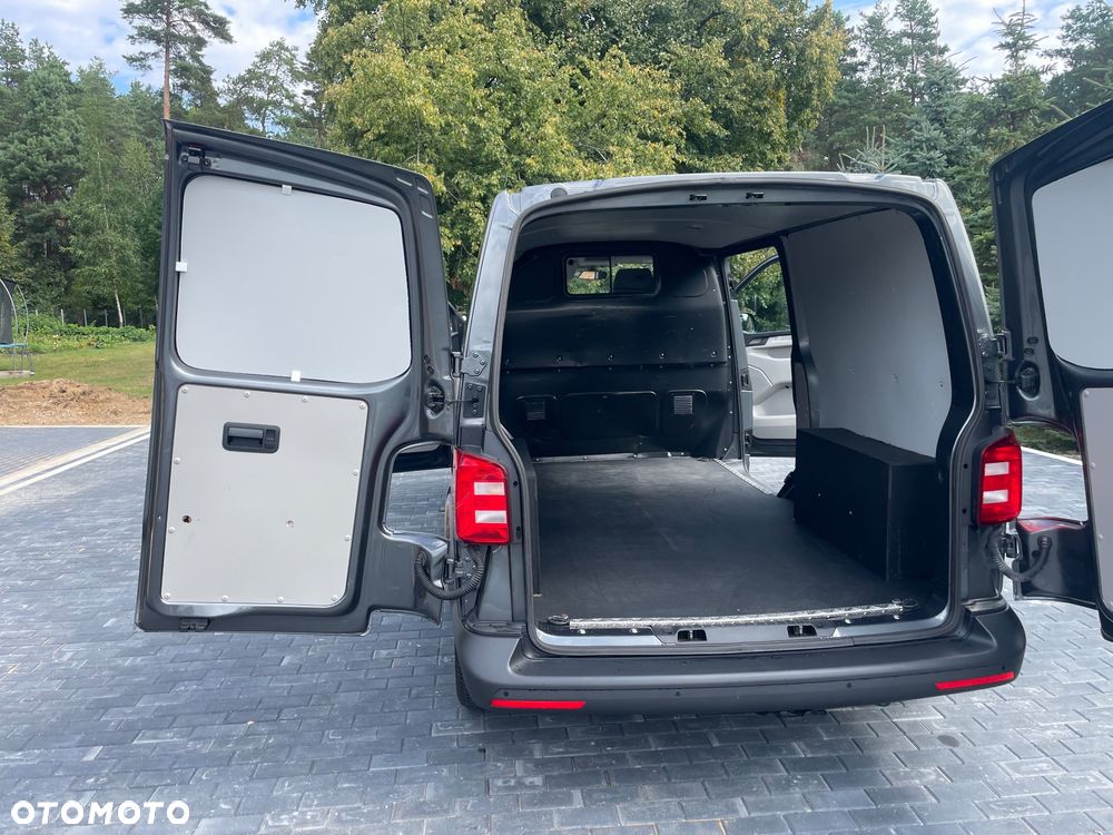 Volkswagen Transporter - 31