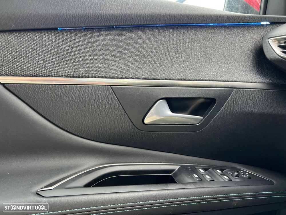 Peugeot 3008 1.2 PureTech Allure Pack - 17