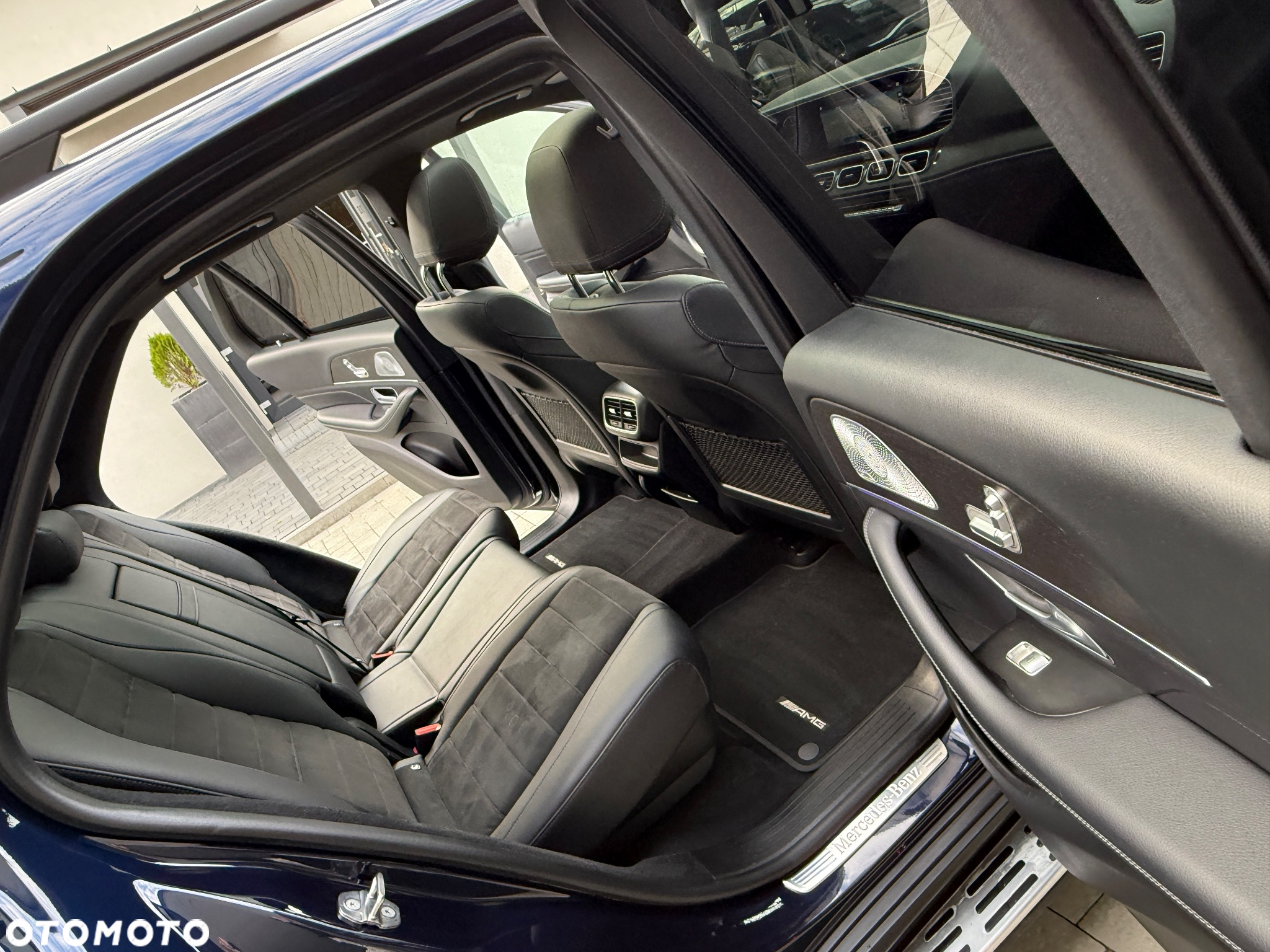 Mercedes-Benz GLE 300 d 4-Matic - 32