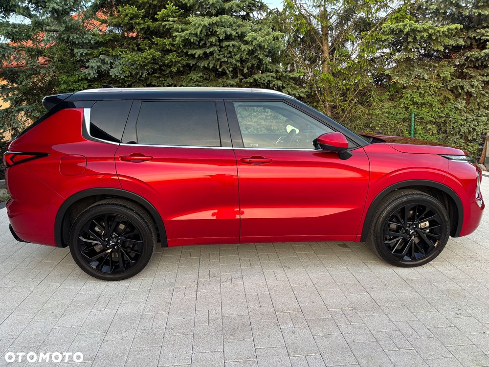 Mitsubishi Outlander - 10