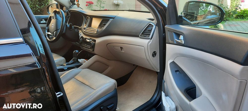 Hyundai Tucson 1.6 T-GDi 4WD 7DCT Luxury+ - 11