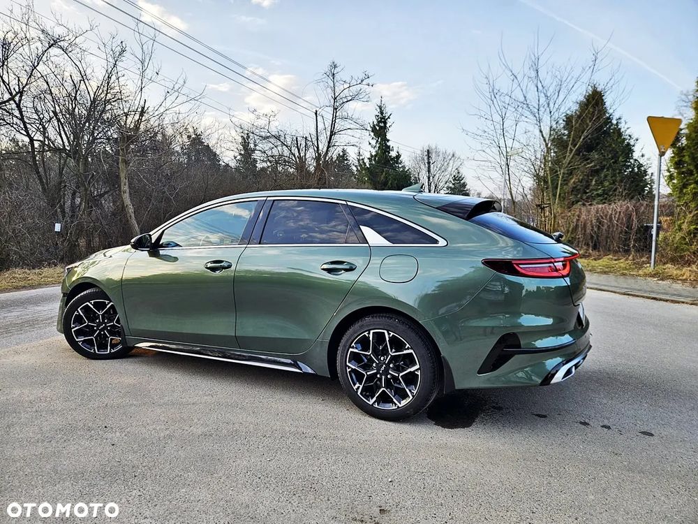 Kia ProCeed - 11