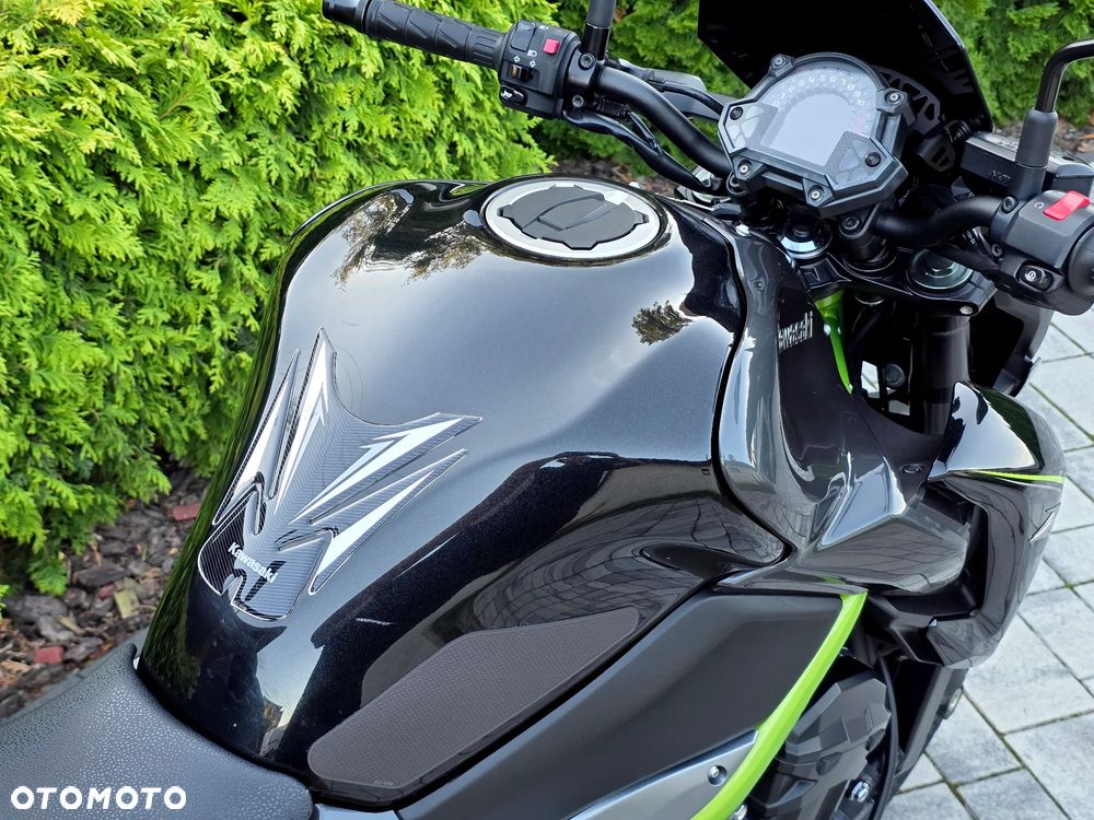 Kawasaki Z 900 - 14