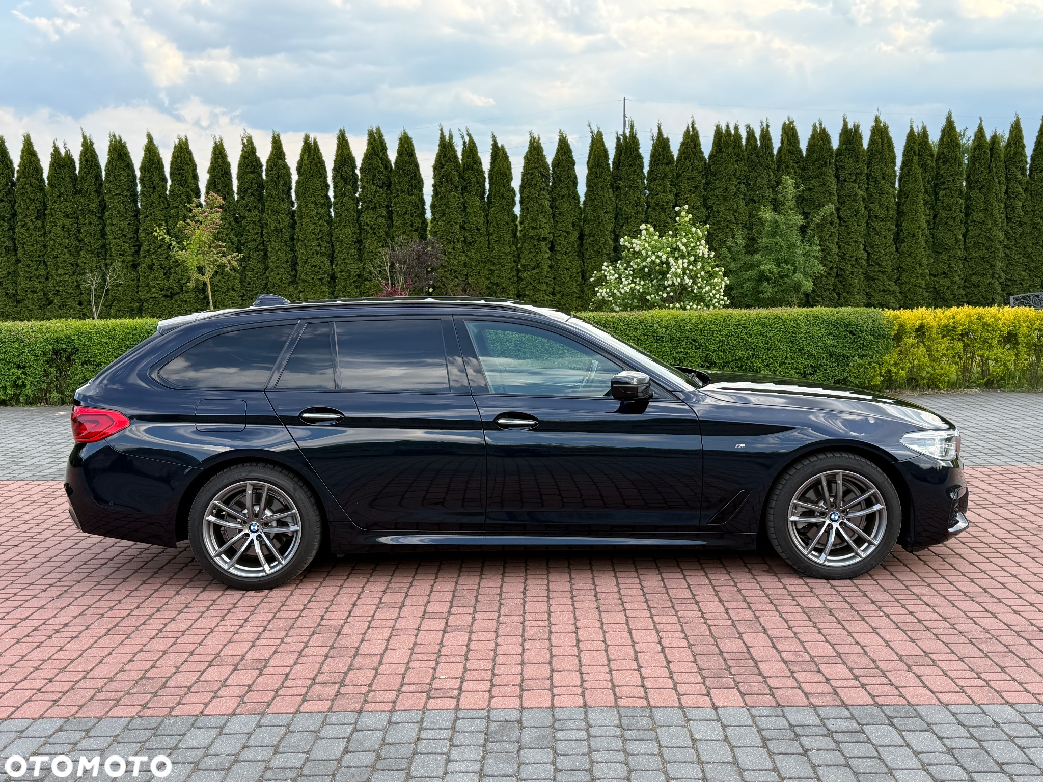 BMW Seria 5 520d Touring M Sport Edition - 13