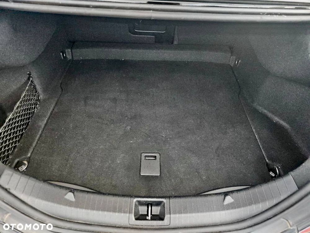 Mercedes-Benz CLA 250 4-Matic AMG Line - 15
