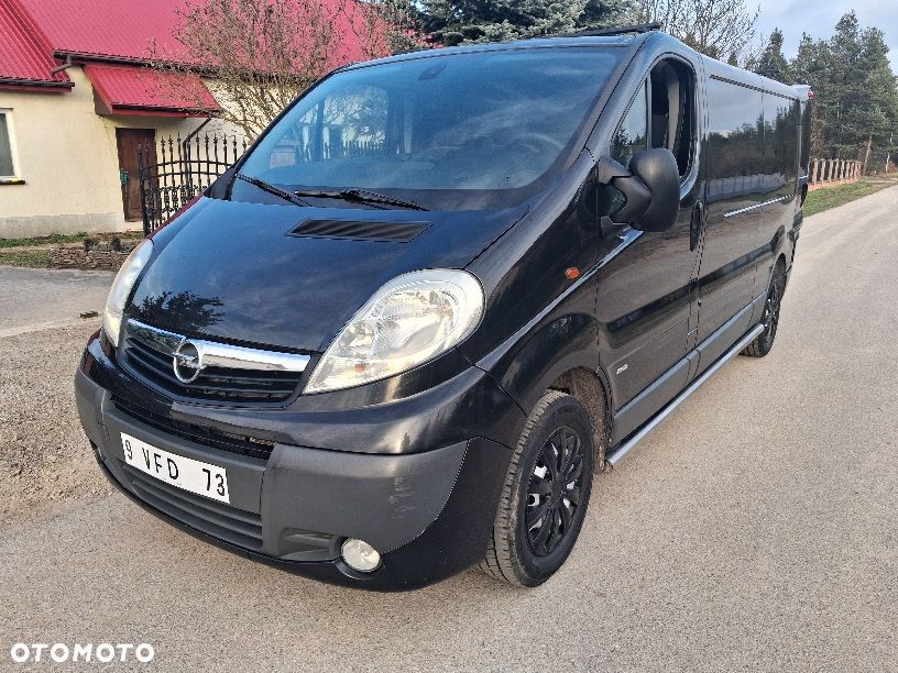 Opel Vivaro - 1