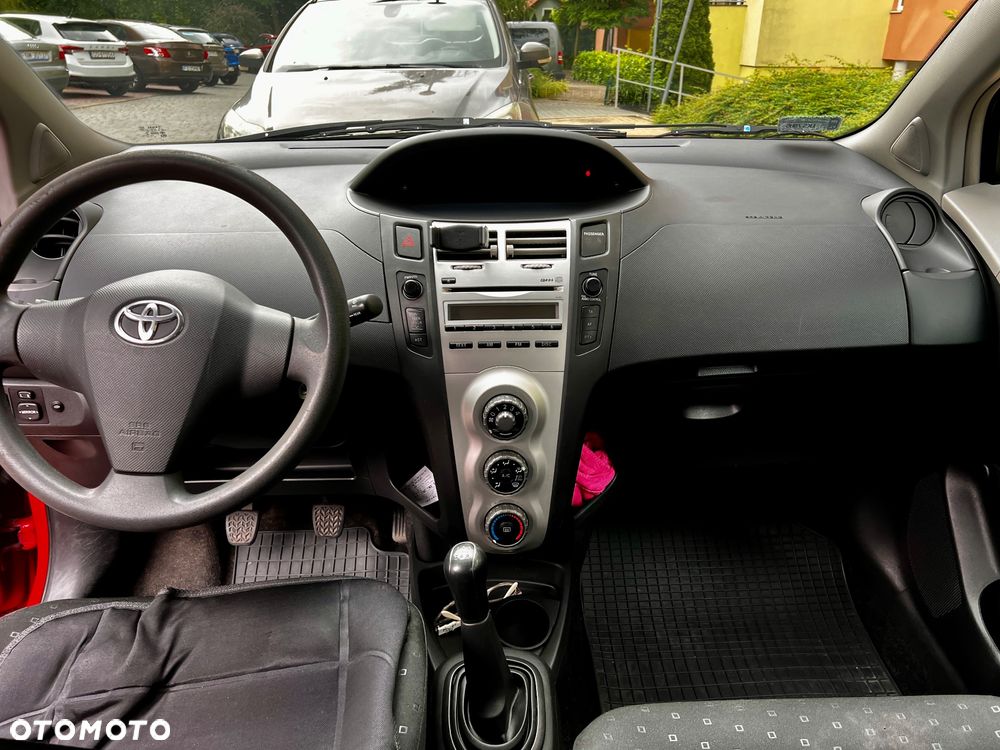 Toyota Yaris 1.3 Luna - 10