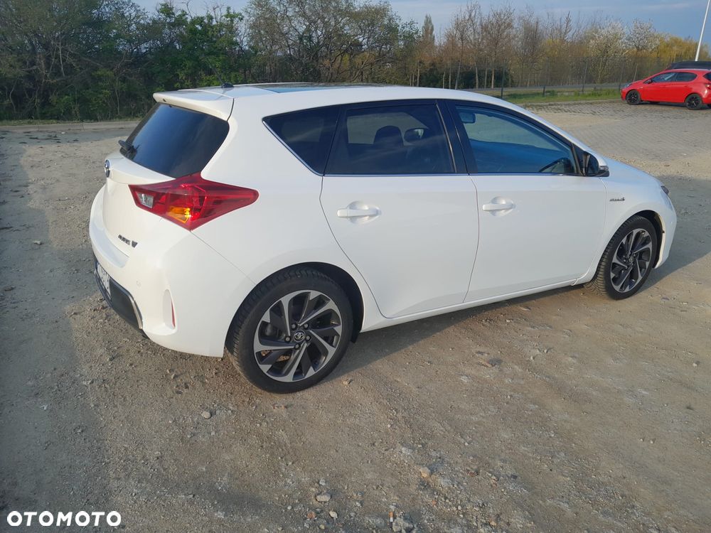Toyota Auris - 4
