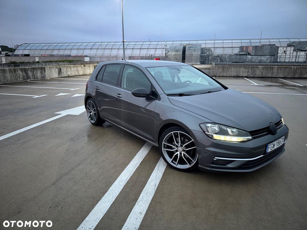 Volkswagen Golf - 4