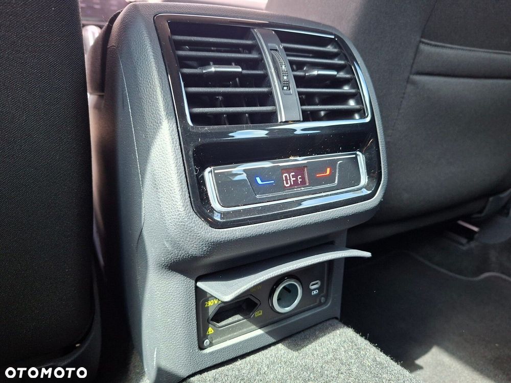 Volkswagen Passat - 15