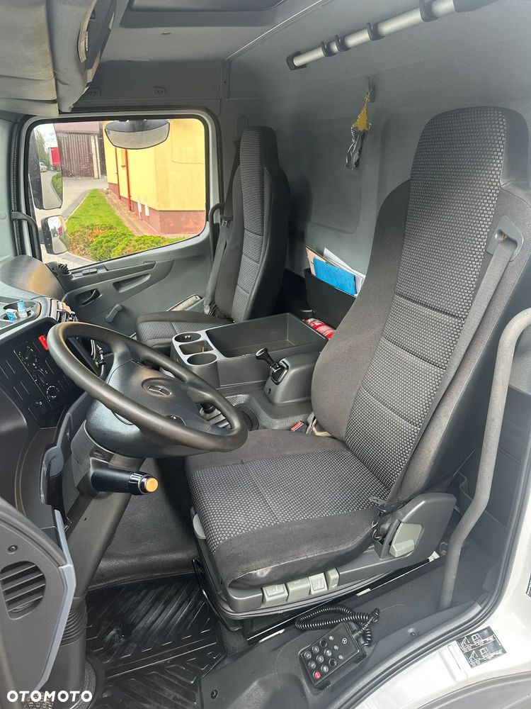 Mercedes-Benz ATEGO - 9