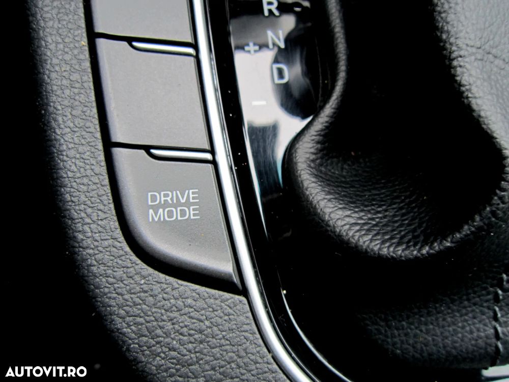 Hyundai i30 Kombi 1.6 CRDI DCT Select - 12